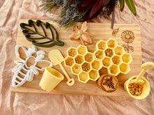 Load image into Gallery viewer, Mini Honeycomb Trinket Tray / Bioplastic Sensory Tray