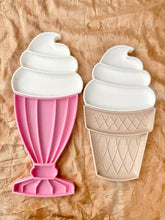 Load image into Gallery viewer, Large Sundae Cup Sensory Play