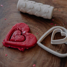 Load image into Gallery viewer, Valentine Eco Cutter Set