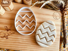 Load image into Gallery viewer, Zig Zag Easter Egg Bio Cutter
