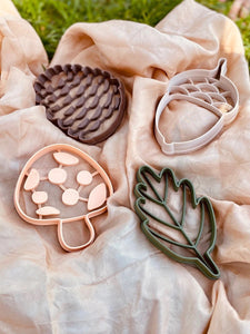 Pine Cone Bio Cutter